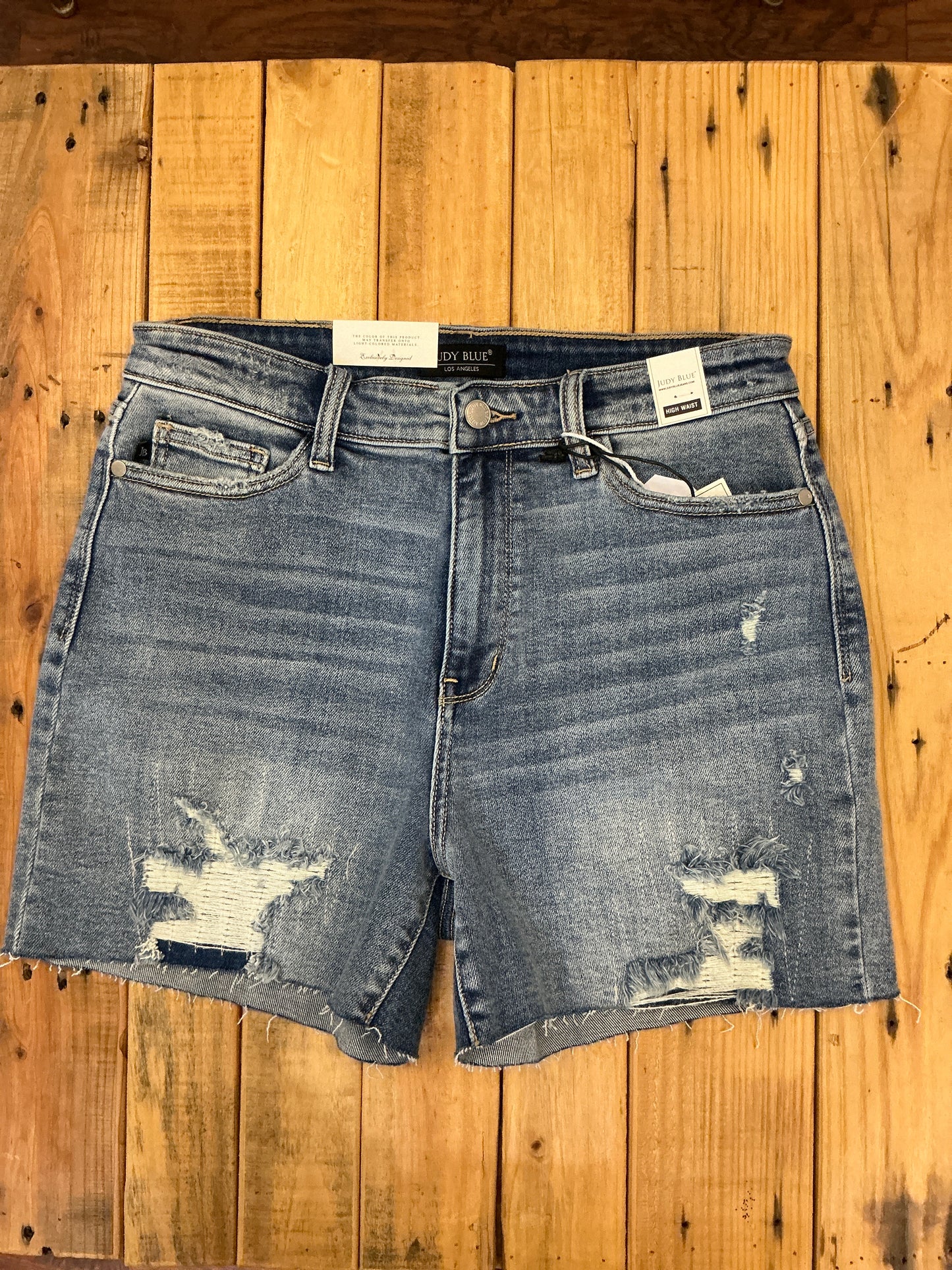 HW Shorts w/stitch over destroy detail