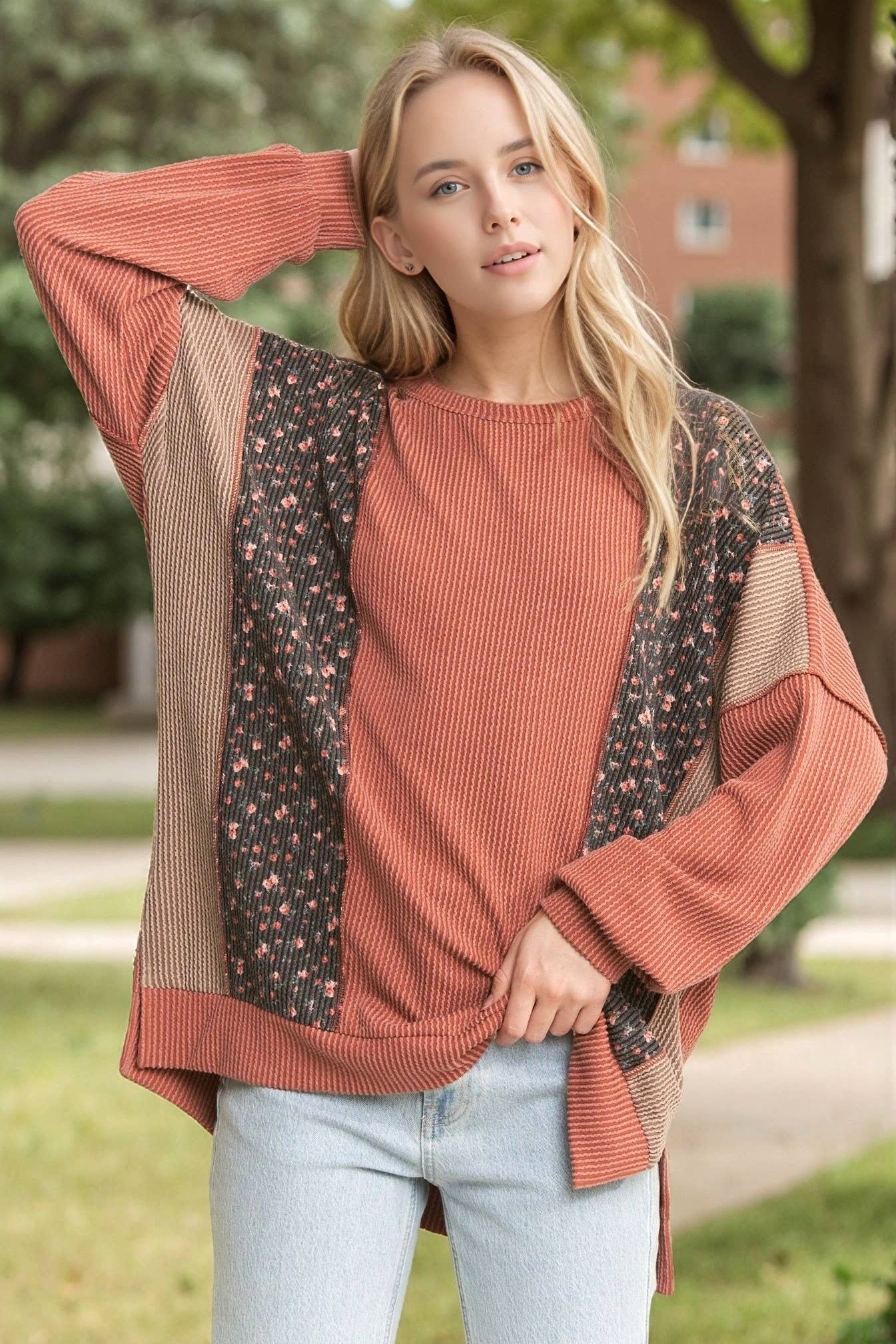 SOLID AND FLORAL URBAN RIB CONTRAST TOP: OLIVE VINTAGE