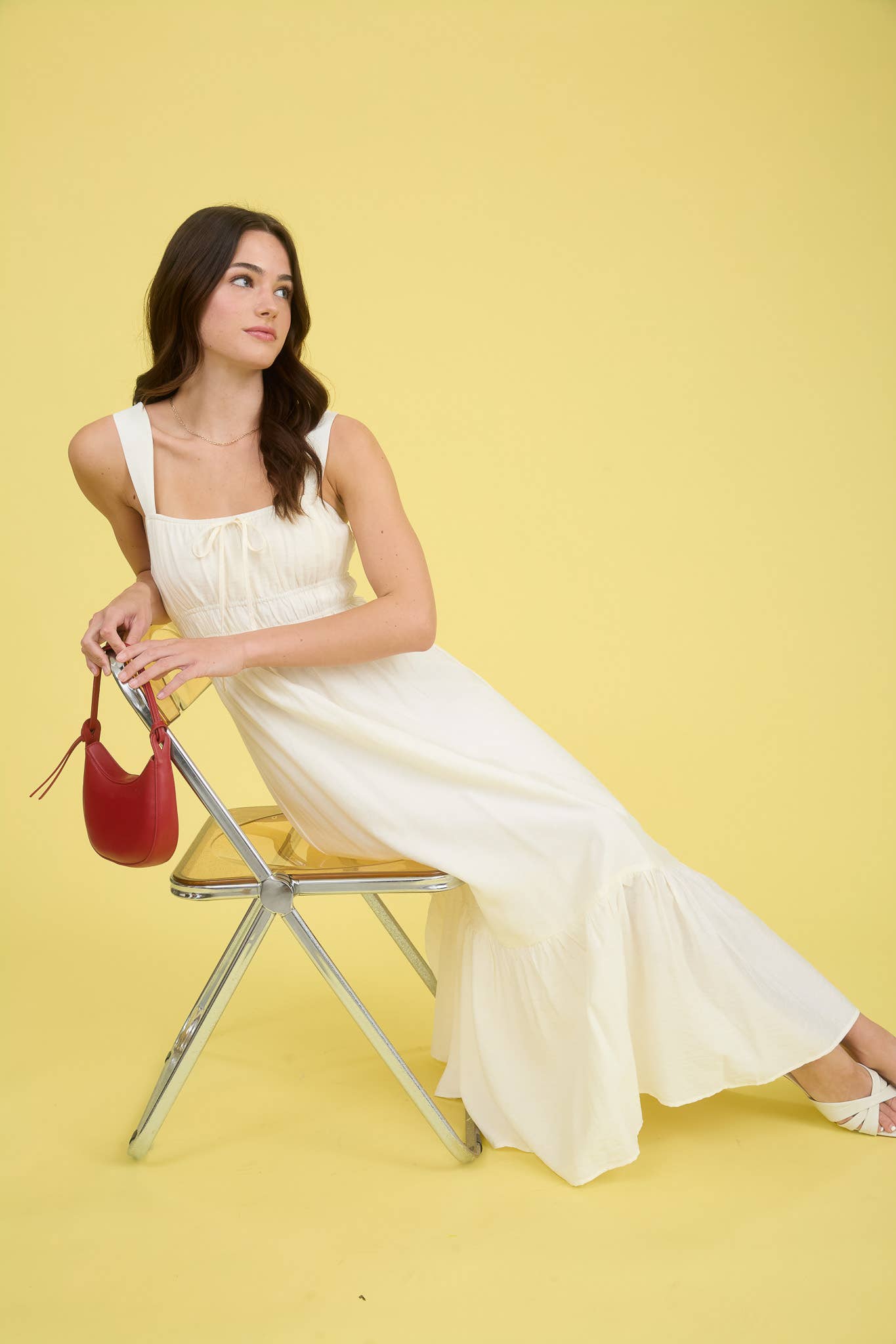 FRONT TIE SLEEVELESS SHIRRED WAIST MIDI DRESS: CREAM