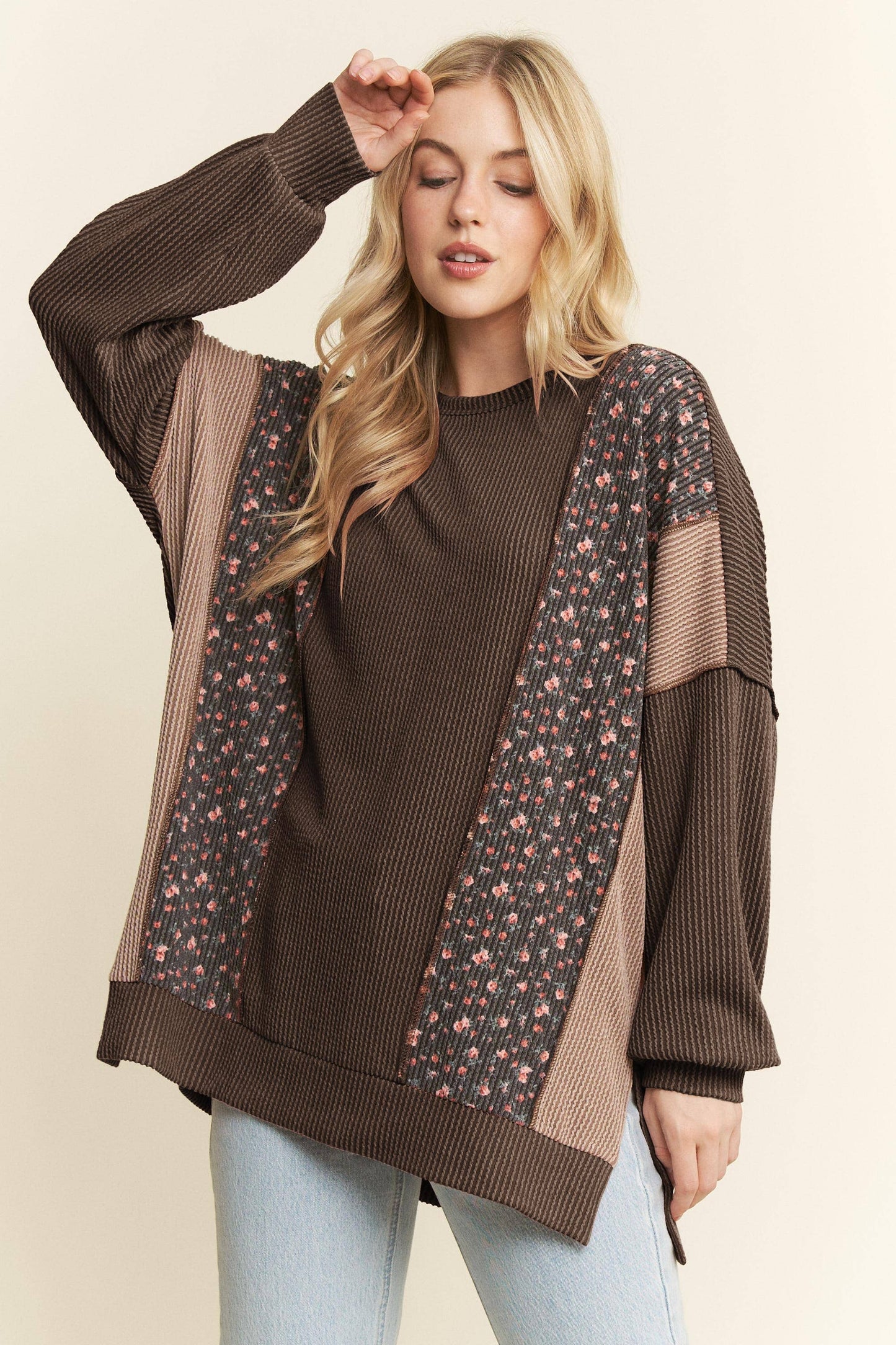 SOLID AND FLORAL URBAN RIB CONTRAST TOP: OLIVE VINTAGE