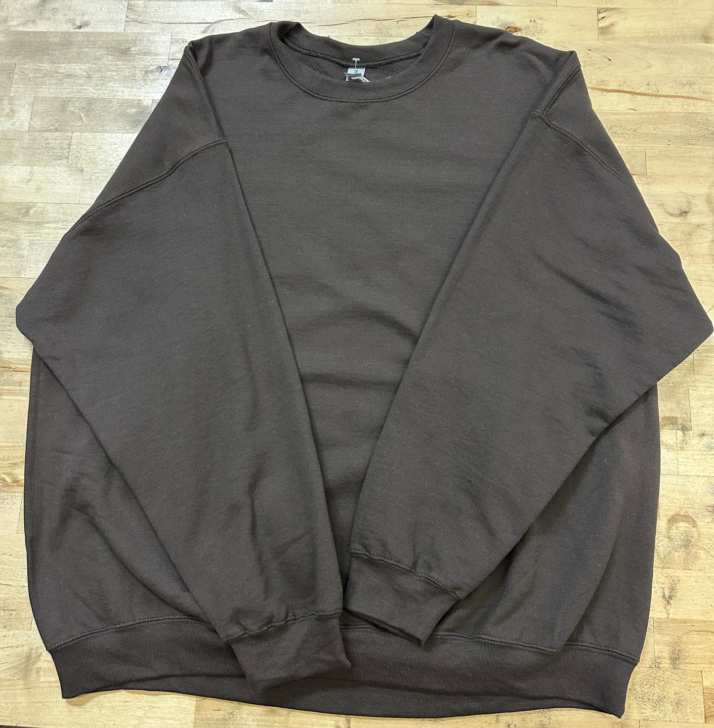 Gildan Crewneck - Dark Chocolate