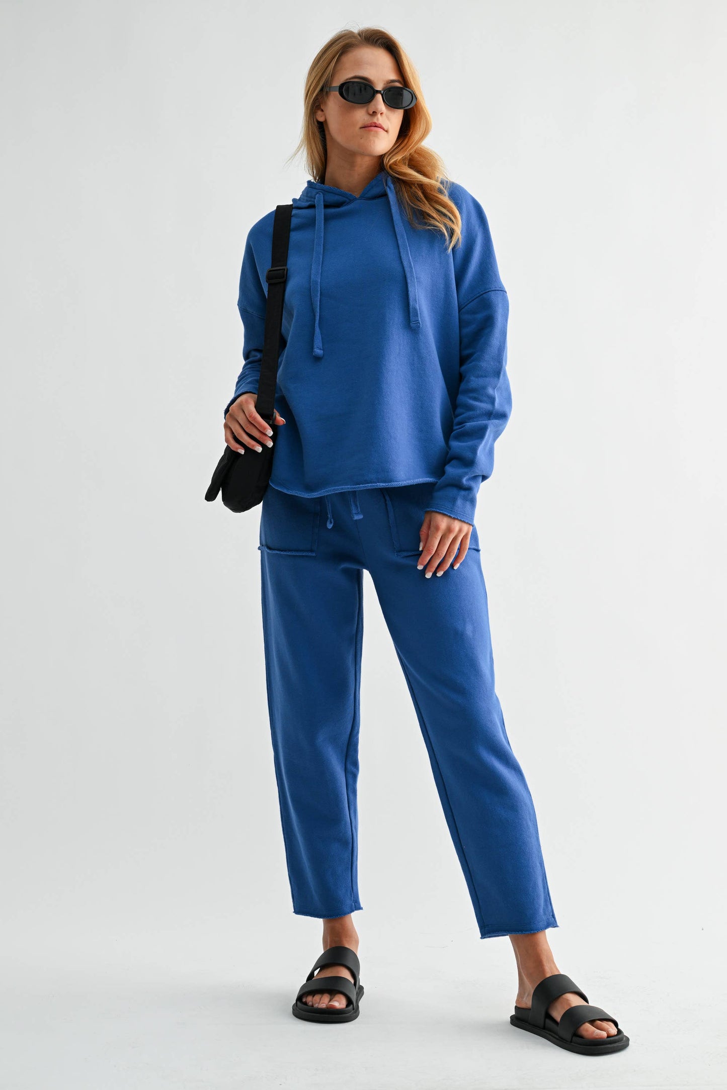 Malibu Essential Tapered Lounge Pants: BLUE
