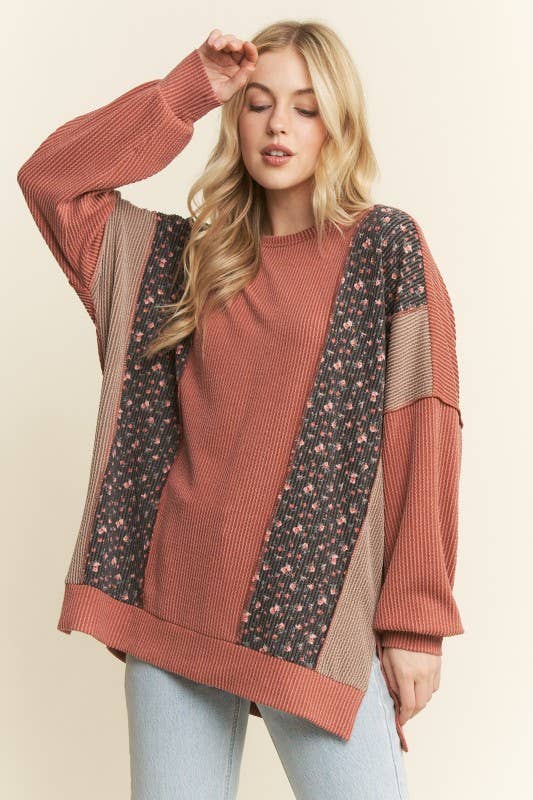 SOLID AND FLORAL URBAN RIB CONTRAST TOP: OLIVE VINTAGE