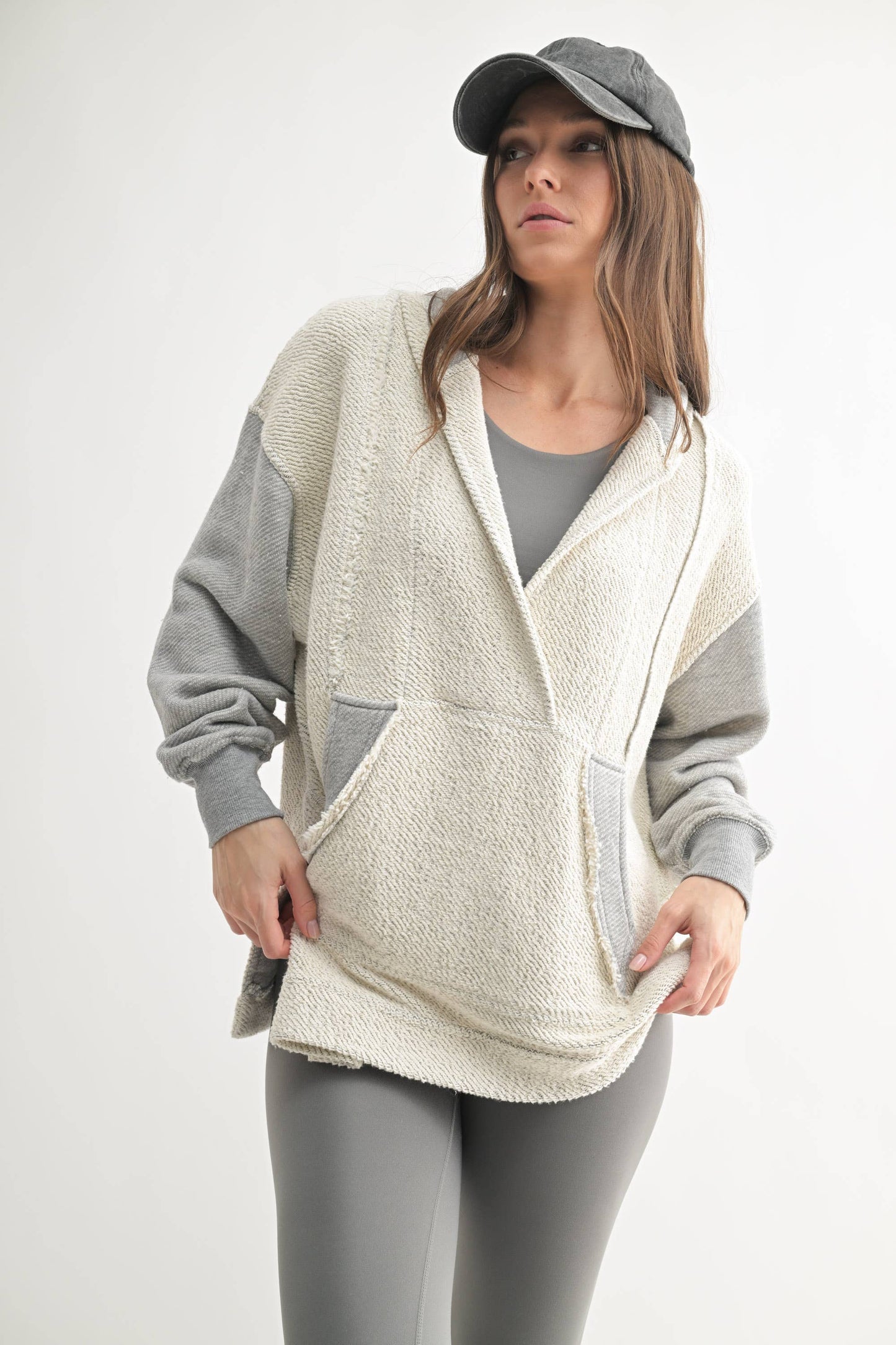 Driftwood Pullover Hoodie: HEATHER GREY