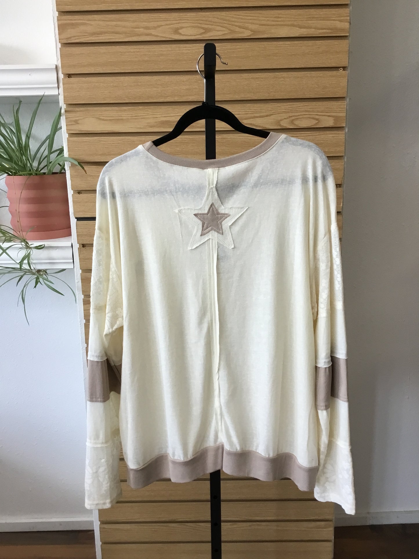 Star Patch Pullover - Ivory