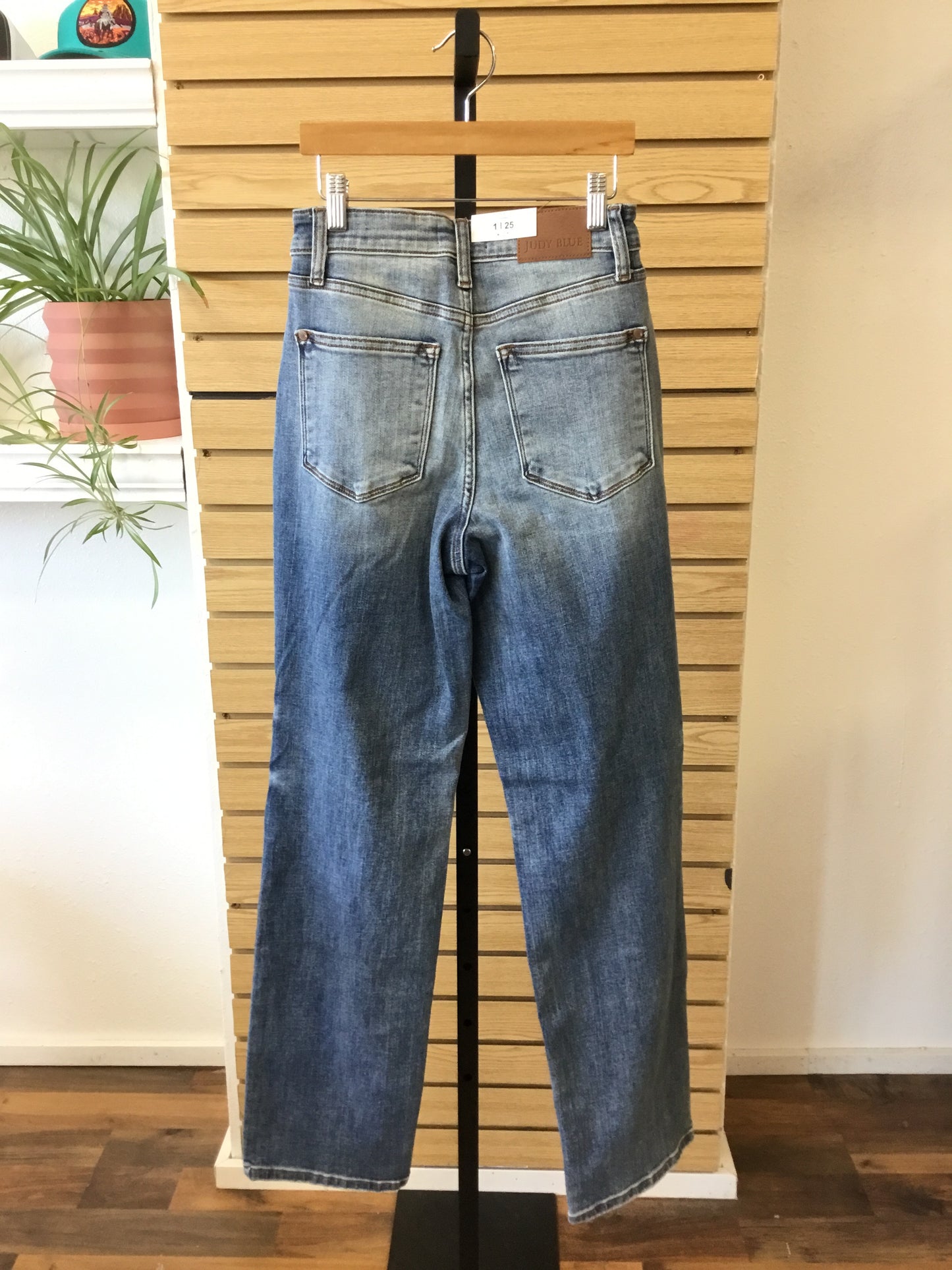 Judy Blue HW Dad Straight Distressed