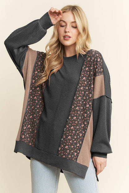 SOLID AND FLORAL URBAN RIB CONTRAST TOP: OLIVE VINTAGE