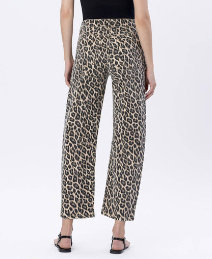 HIGH RISE LEOPARD BARREL JEANS