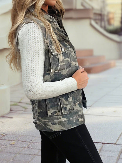 Camouflage Button Down Denim Vest: Green