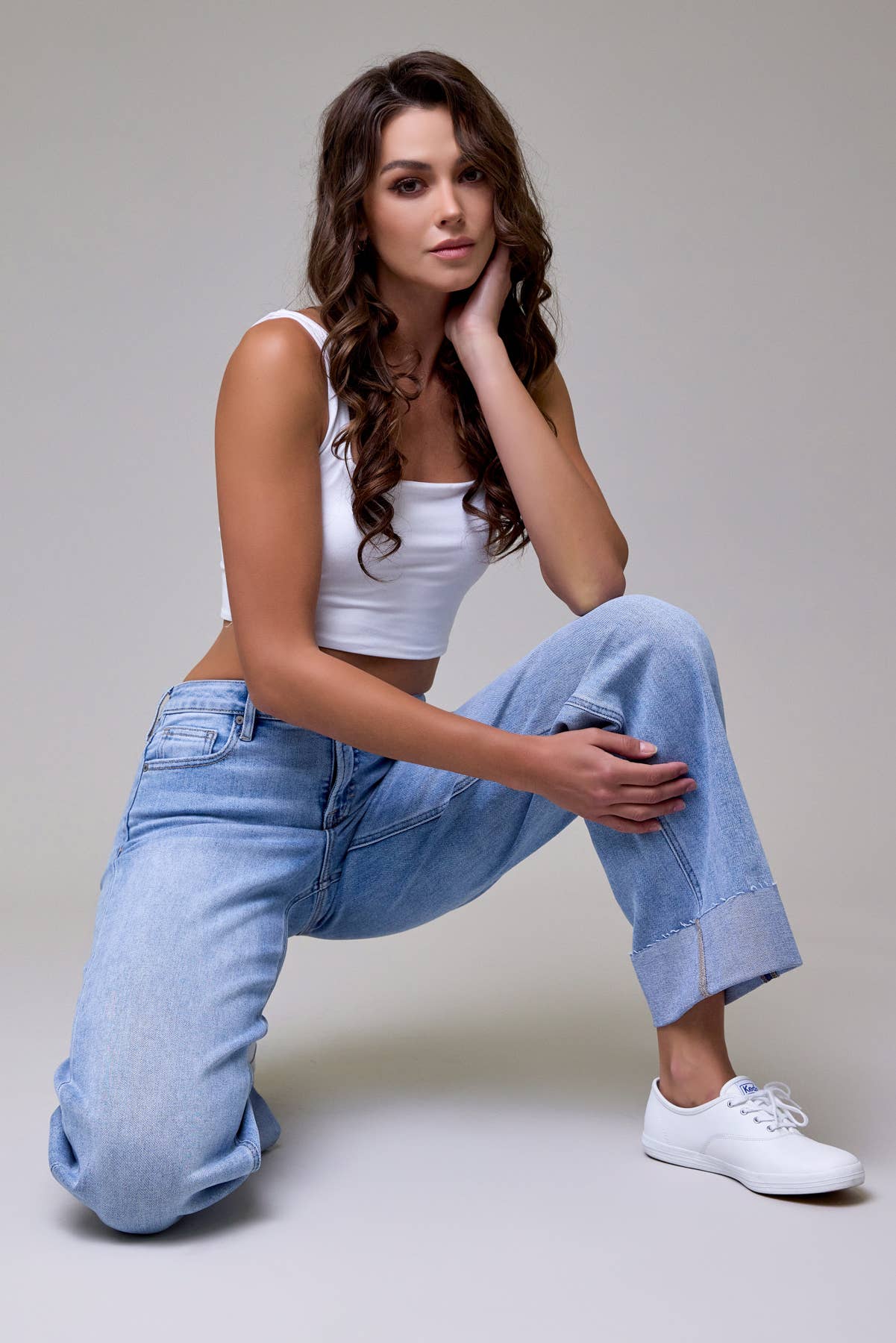 Mid Rise LOGAN Dad Jeans with Raw Hem