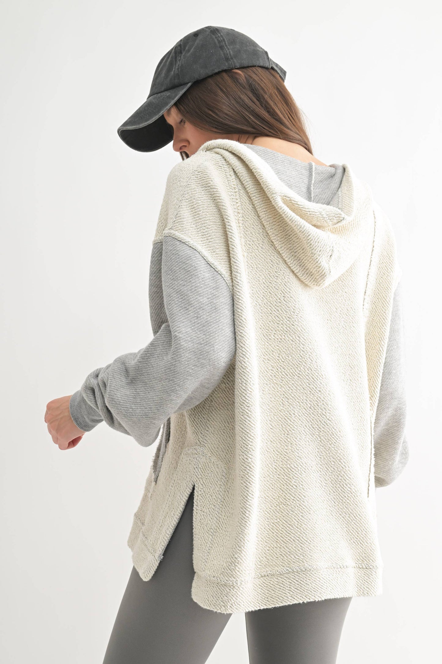 Driftwood Pullover Hoodie: HEATHER GREY
